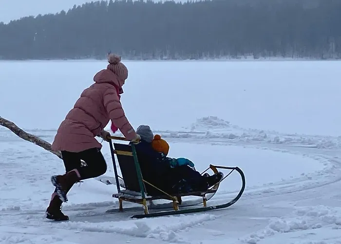 Vandrarhem Ukonlinna *